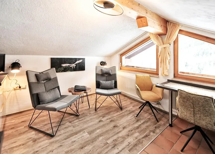 Summit Residence
